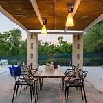 Mediterranean With Private Pool And Garden