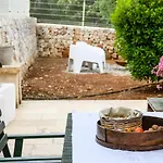 Mediterranean With Private Pool And Garden أوستوني